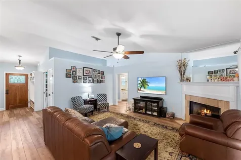 25242 SW 19th Avenue Newberry FL 32669
