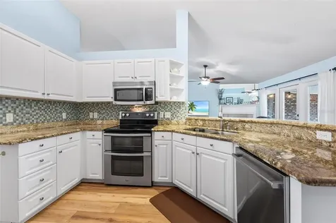 25242 SW 19th Avenue Newberry FL 32669