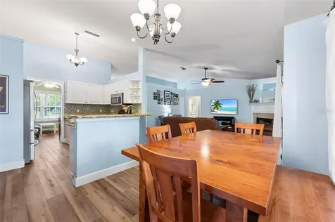 25242 SW 19th Avenue Newberry FL 32669