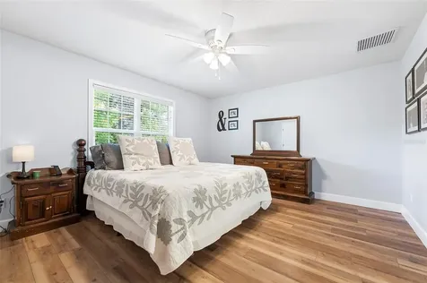 25242 SW 19th Avenue Newberry FL 32669