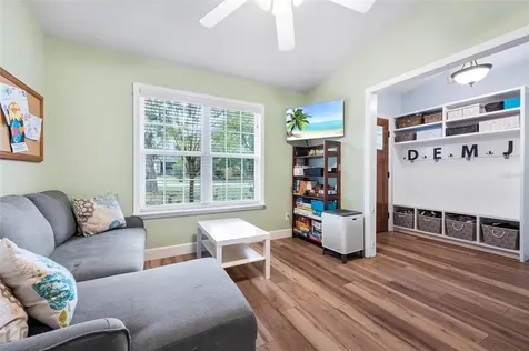 25242 SW 19th Avenue Newberry FL 32669