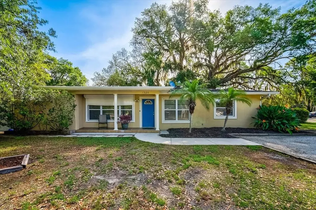 1320 Oak Street Nokomis FL 34275