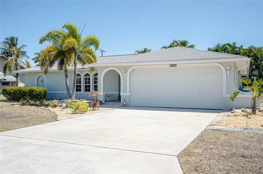 1213 SW 2nd Place Cape Coral FL 33991