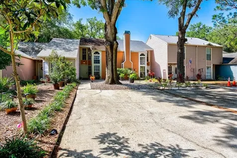9495 Forest Hills Circle Tampa FL 33612