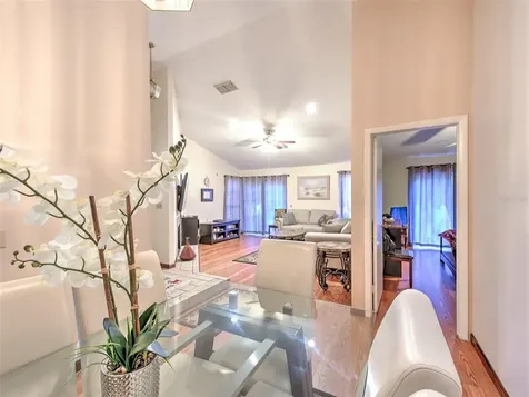 9454 Forest Hills Circle Tampa FL 33612