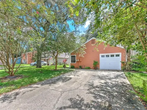 9454 Forest Hills Circle Tampa FL 33612