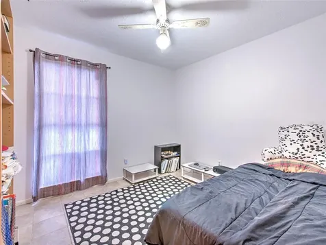 9454 Forest Hills Circle Tampa FL 33612