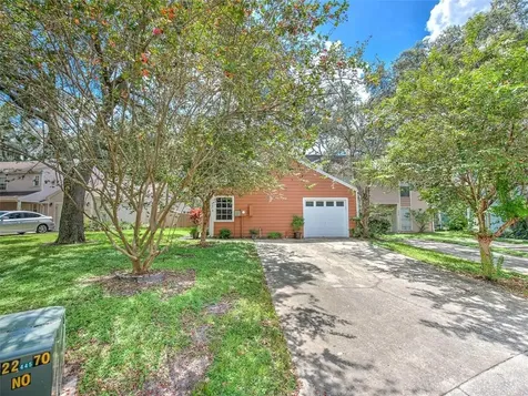 9454 Forest Hills Circle Tampa FL 33612