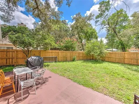 9454 Forest Hills Circle Tampa FL 33612