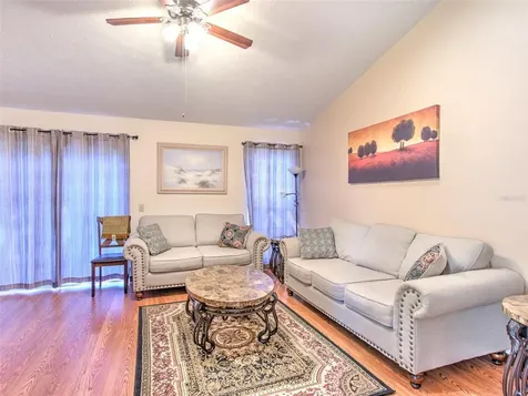 9454 Forest Hills Circle Tampa FL 33612