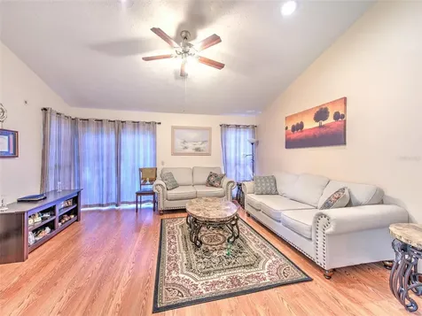 9454 Forest Hills Circle Tampa FL 33612