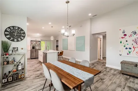 1511 E Knollwood Street Tampa FL 33610