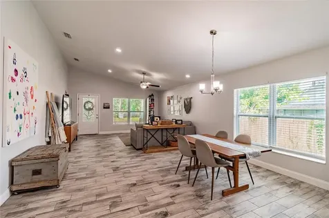 1511 E Knollwood Street Tampa FL 33610