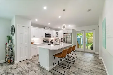 1511 E Knollwood Street Tampa FL 33610