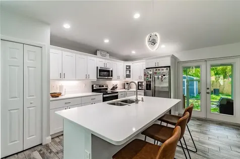 1511 E Knollwood Street Tampa FL 33610