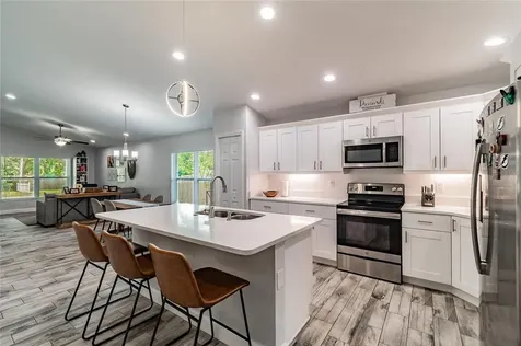 1511 E Knollwood Street Tampa FL 33610