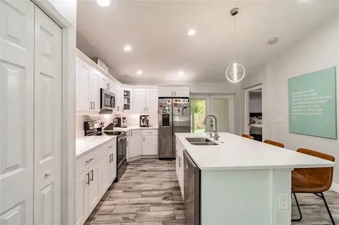 1511 E Knollwood Street Tampa FL 33610