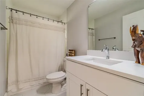 1511 E Knollwood Street Tampa FL 33610