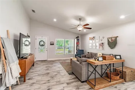 1511 E Knollwood Street Tampa FL 33610