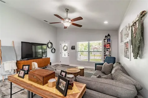 1511 E Knollwood Street Tampa FL 33610