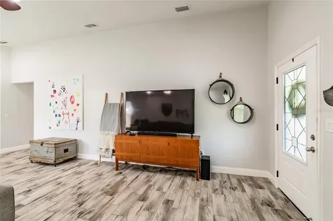 1511 E Knollwood Street Tampa FL 33610