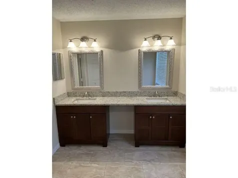 1437 Peachfield Drive Valrico FL 33596