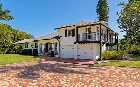 6816 7th Avenue Boulevard NW Bradenton FL 34209