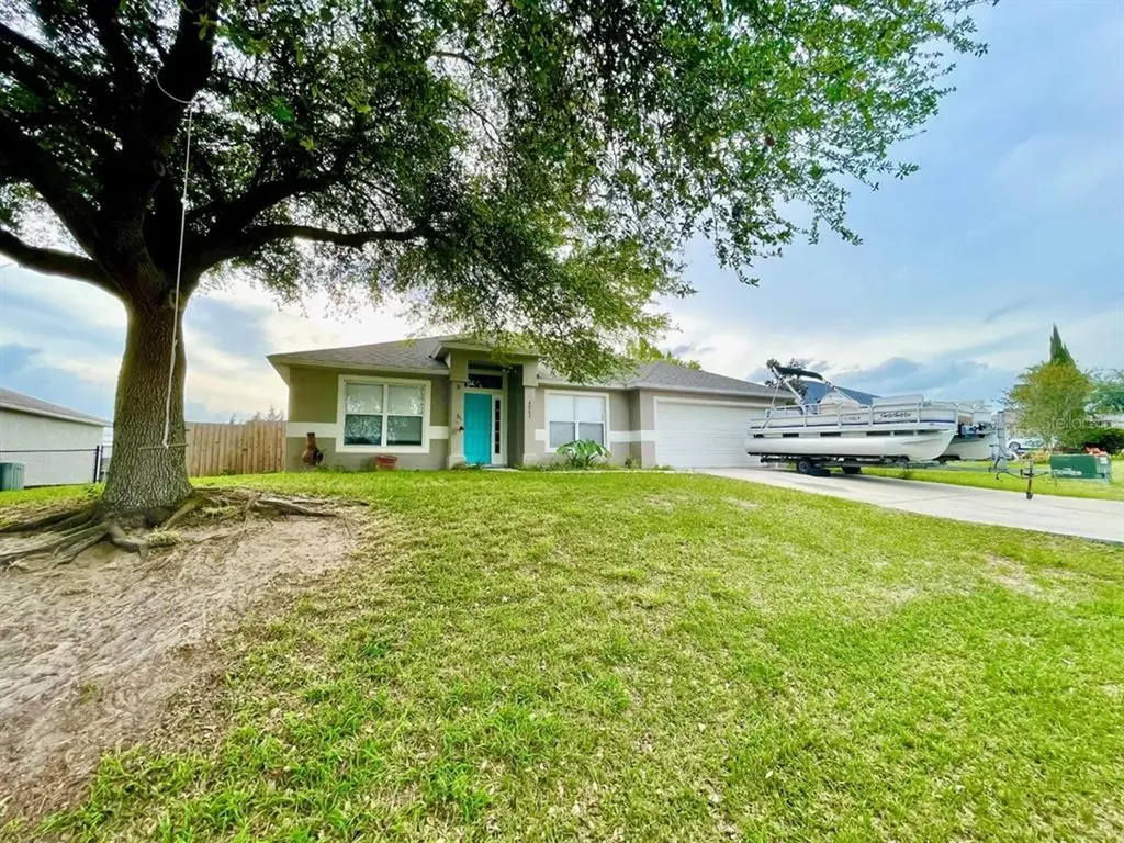 4062 Lake Bluff Drive Mascotte FL 34753