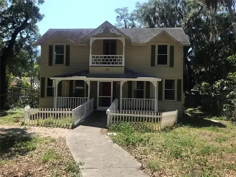 210 15th Street E Bradenton FL 34208