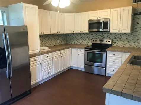 210 15th Street E Bradenton FL 34208