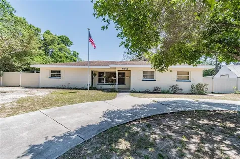 4646 31st Avenue N St Petersburg FL 33713