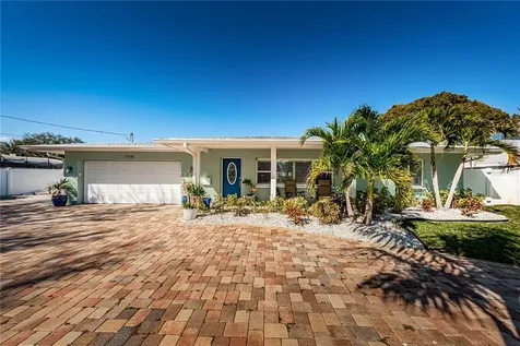 1115 36th Avenue NE St Petersburg FL 33704