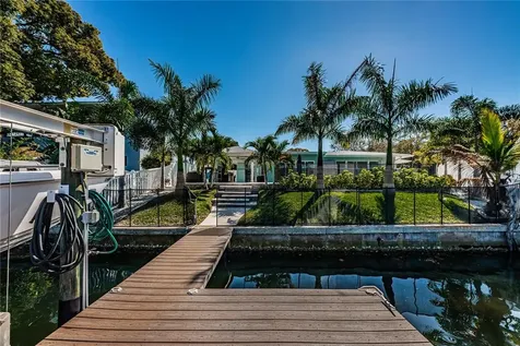 1115 36th Avenue NE St Petersburg FL 33704