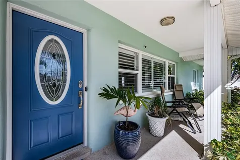 1115 36th Avenue NE St Petersburg FL 33704