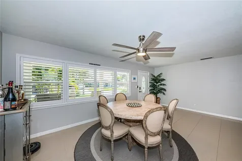 1115 36th Avenue NE St Petersburg FL 33704