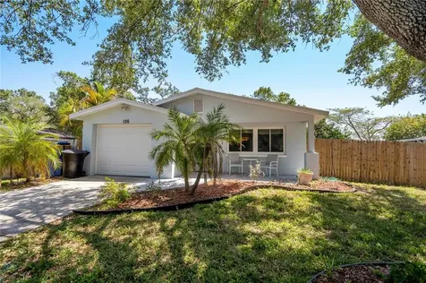 126 Davenport Avenue NE St Petersburg FL 33702