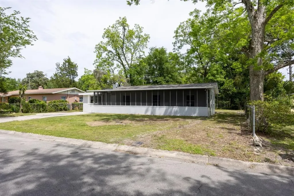 829 NE 23rd Street Gainesville FL 32641