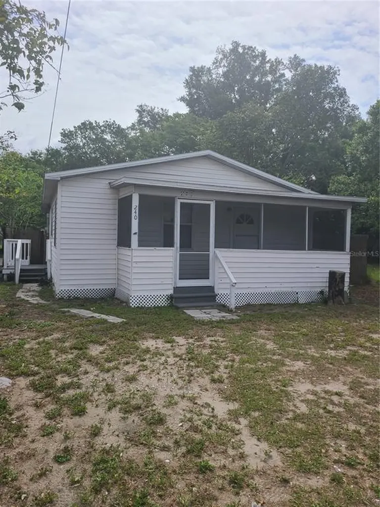 240 E Street Lake Wales FL 33853