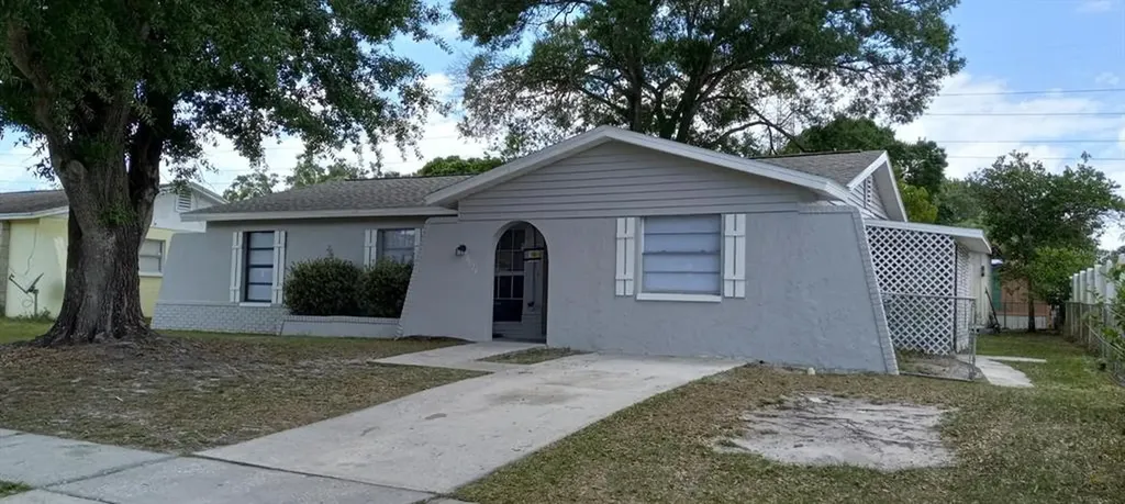 8624 Fish Lake Road Tampa FL 33619