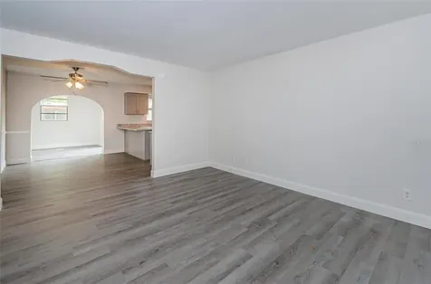 8624 Fish Lake Road Tampa FL 33619