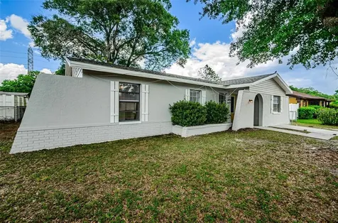 8624 Fish Lake Road Tampa FL 33619
