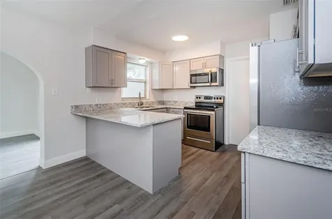 8624 Fish Lake Road Tampa FL 33619