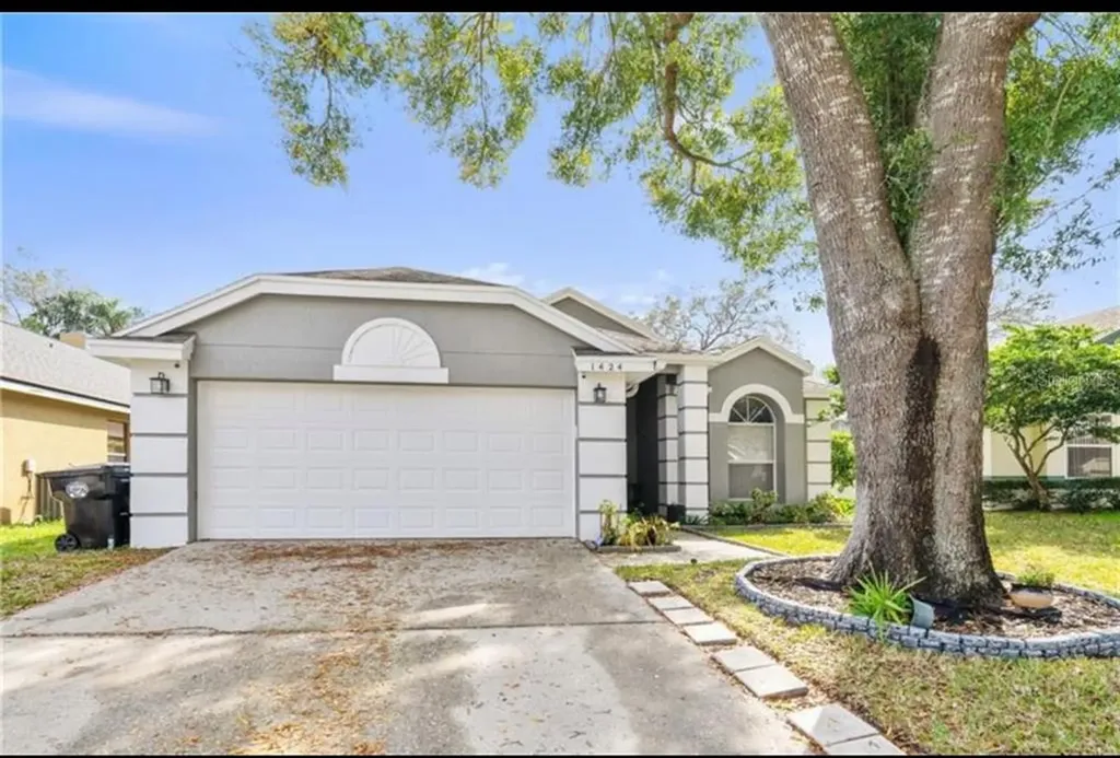 1424 Woodfield Oaks Drive Apopka FL 32703