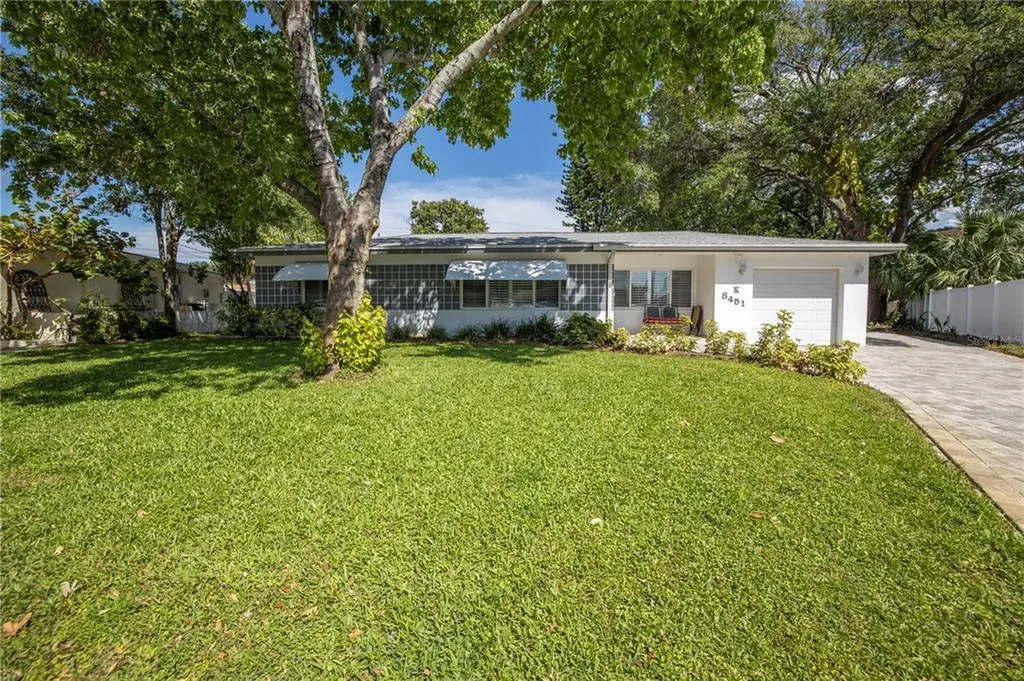 8451 8th Way N St Petersburg FL 33702