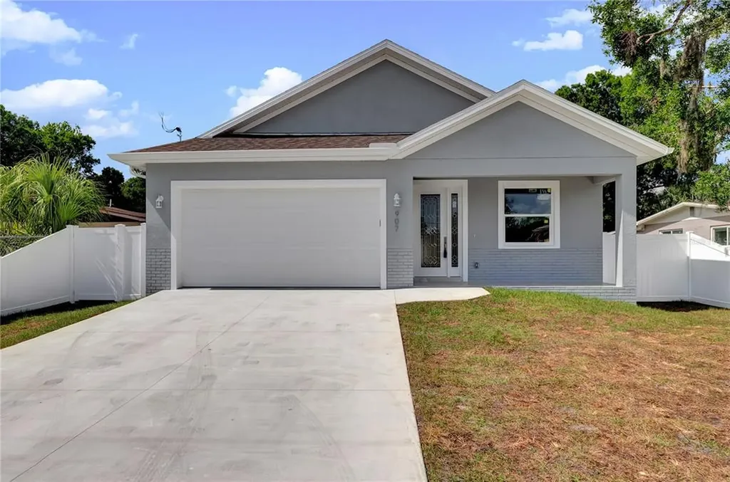 907 Alicia Avenue Tampa FL 33604