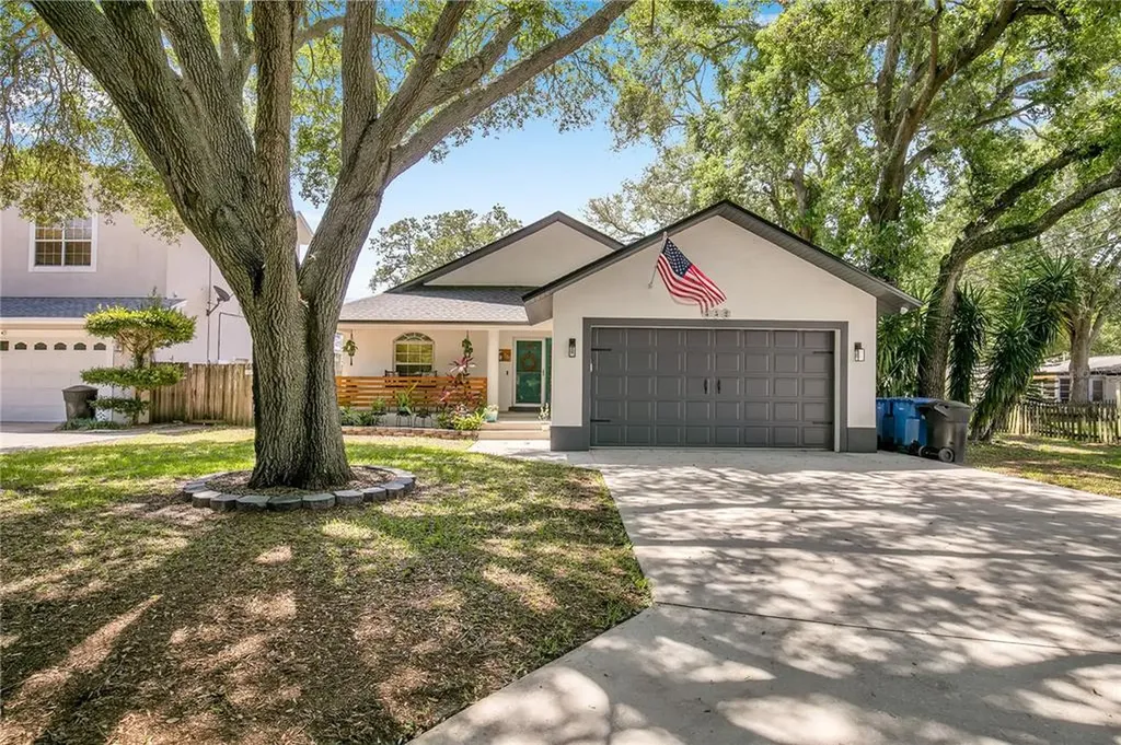 552 Atwood Avenue N St Petersburg FL 33702