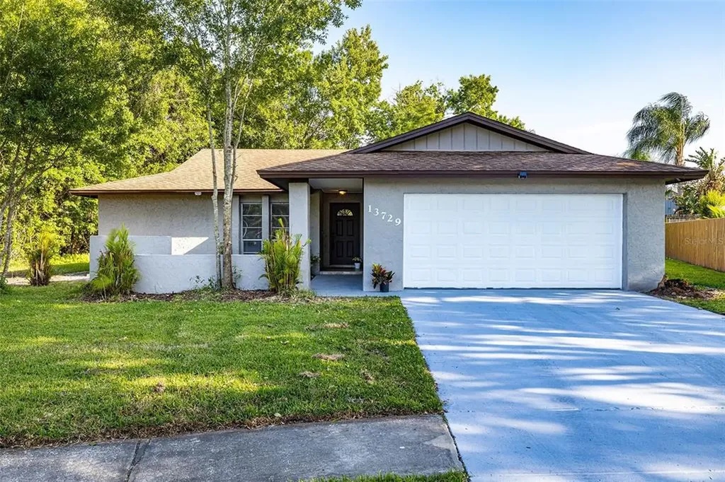 13729 Country Court Drive Tampa FL 33625