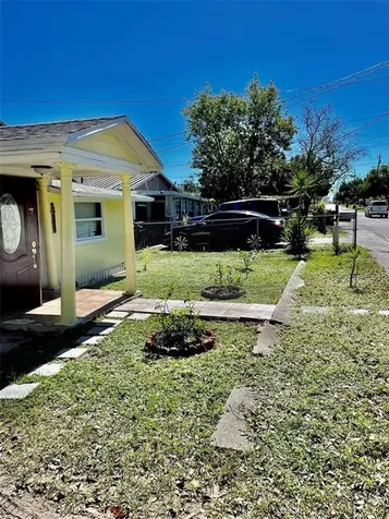 517 Oak Street Auburndale FL 33823