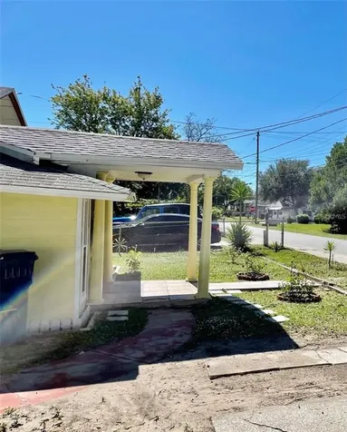 517 Oak Street Auburndale FL 33823