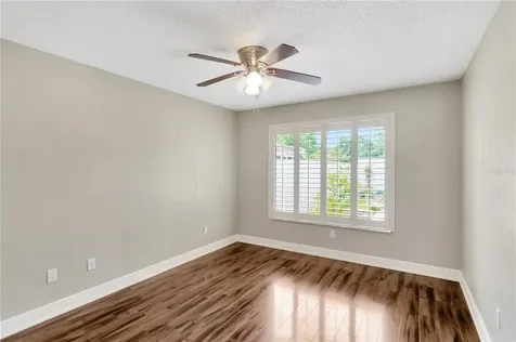 14651 Village Glen Circle Tampa FL 33618